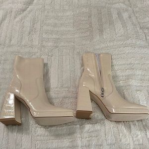 Princess Polly platform boots - cream